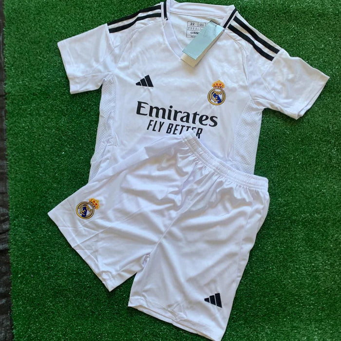 Kit Infantil Real Madrid branca 2024– Versão Tailandesa Premium (Camisa + Short) Raccoonstore